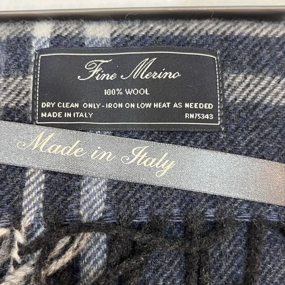 NWT Linea Emmeti Scarf Navy Blue Plaid 100% Merino Wool 12